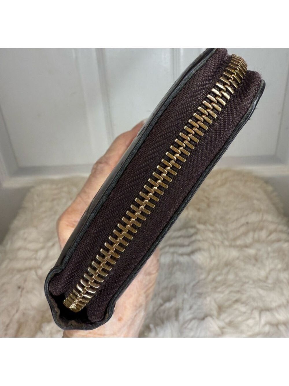 LOUIS VUITTON MONOGRAM VERNIS ZIPPY WALLET - Picture 11 of 16